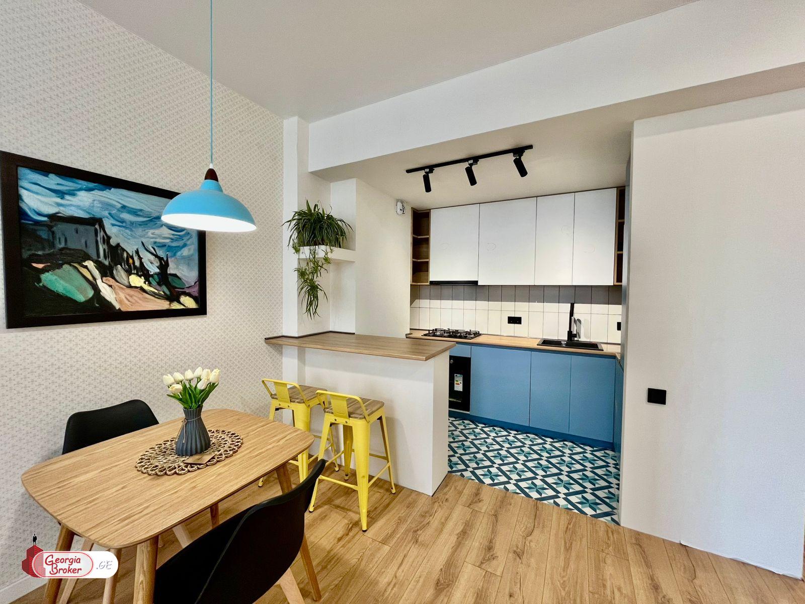 იყიდება ახალი გარემონტებული 2 ოთახიანი ბინა